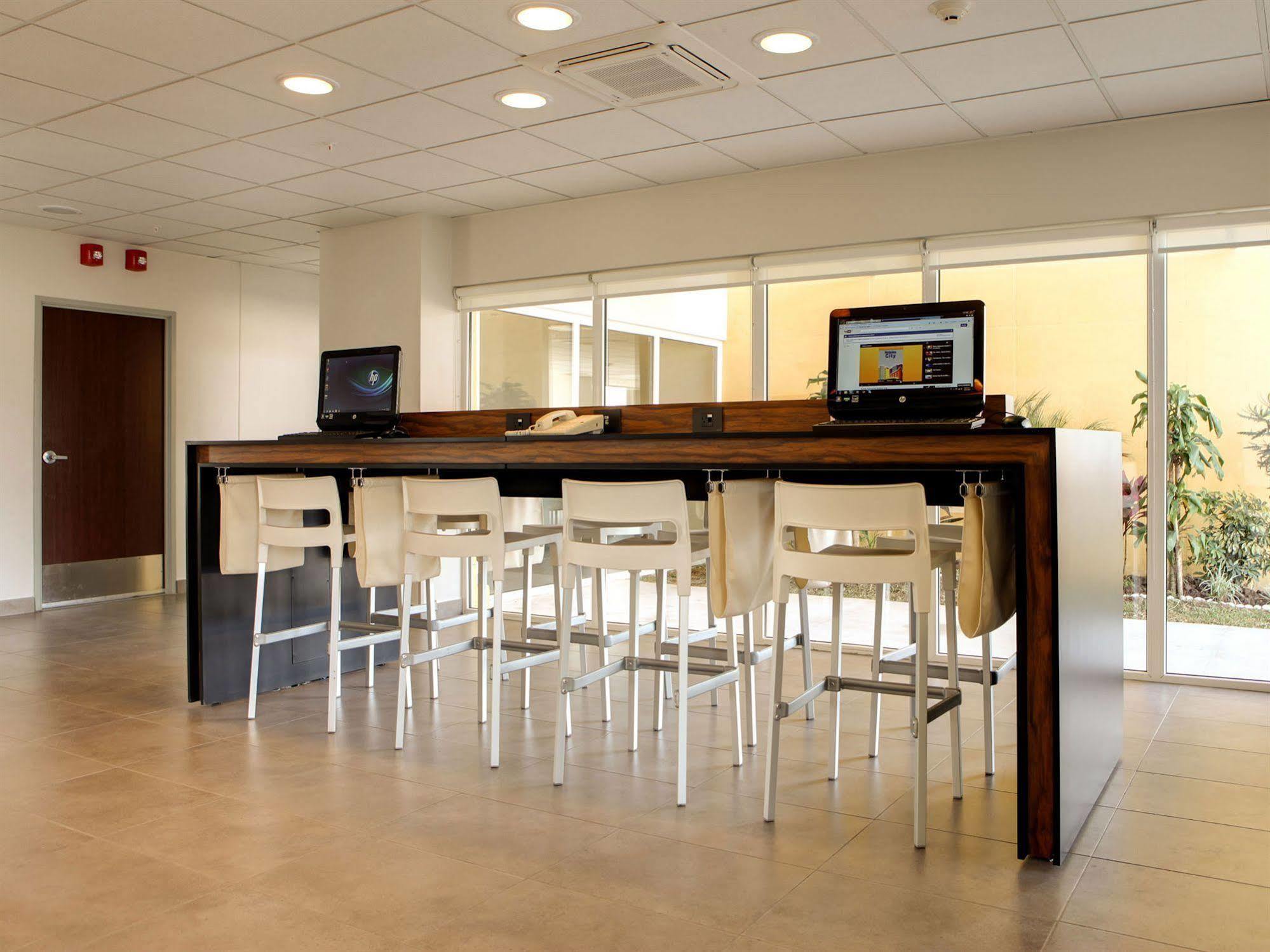 City Express By Marriott Monterrey Norte Exterior photo